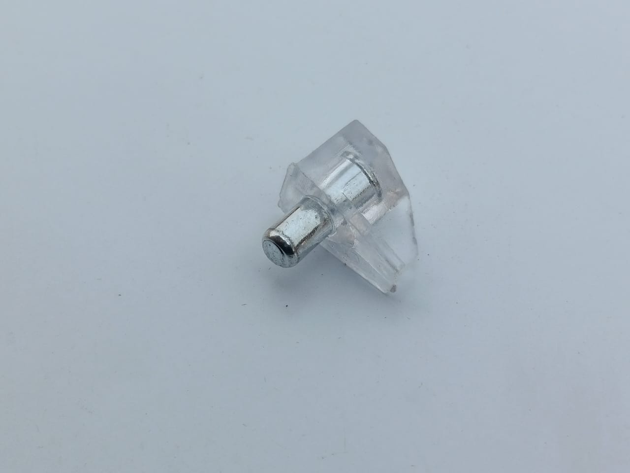 SHELF SUPPORT 5MM CLEAR